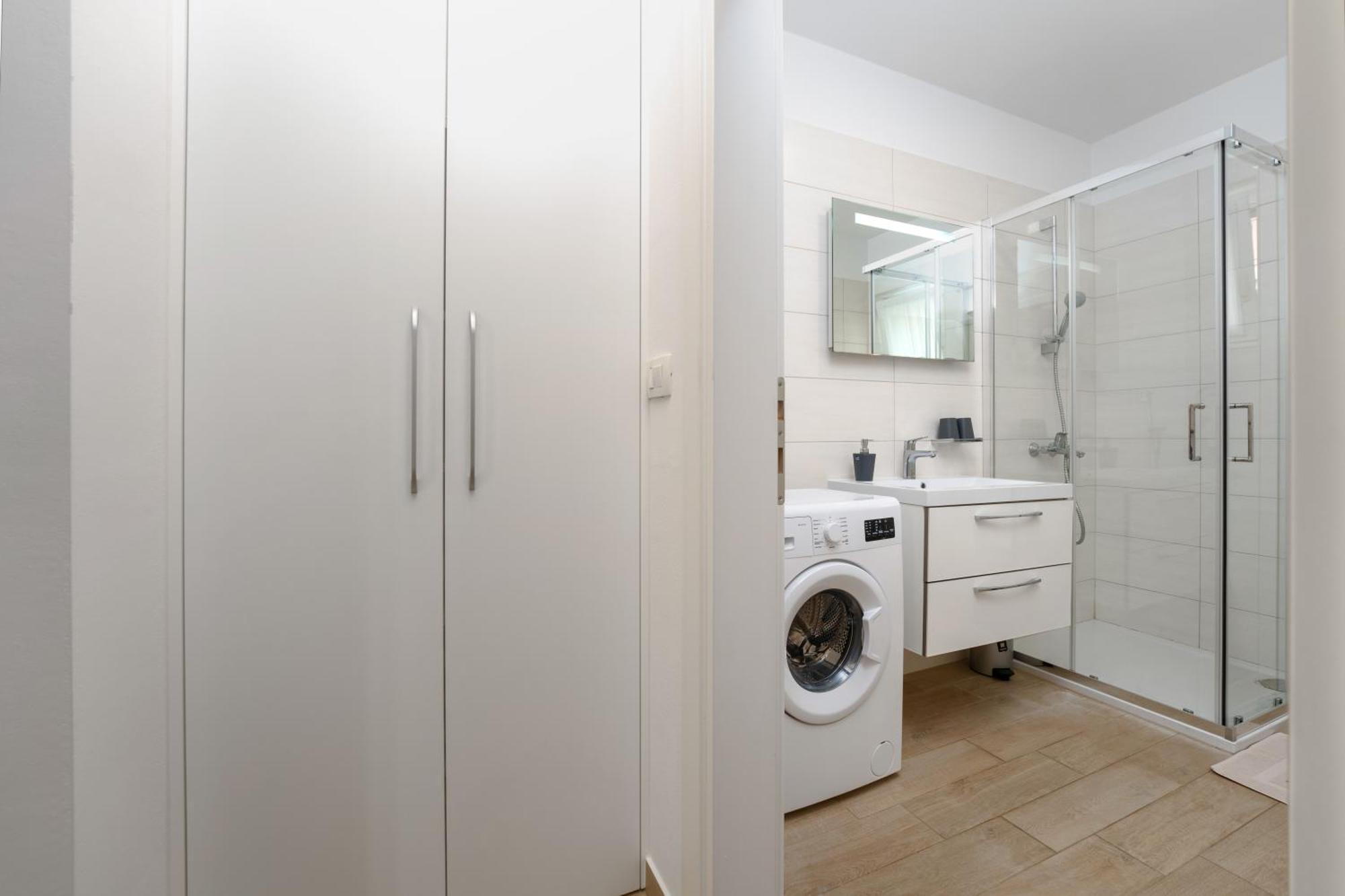 Dani'S Place Пореч Экстерьер фото