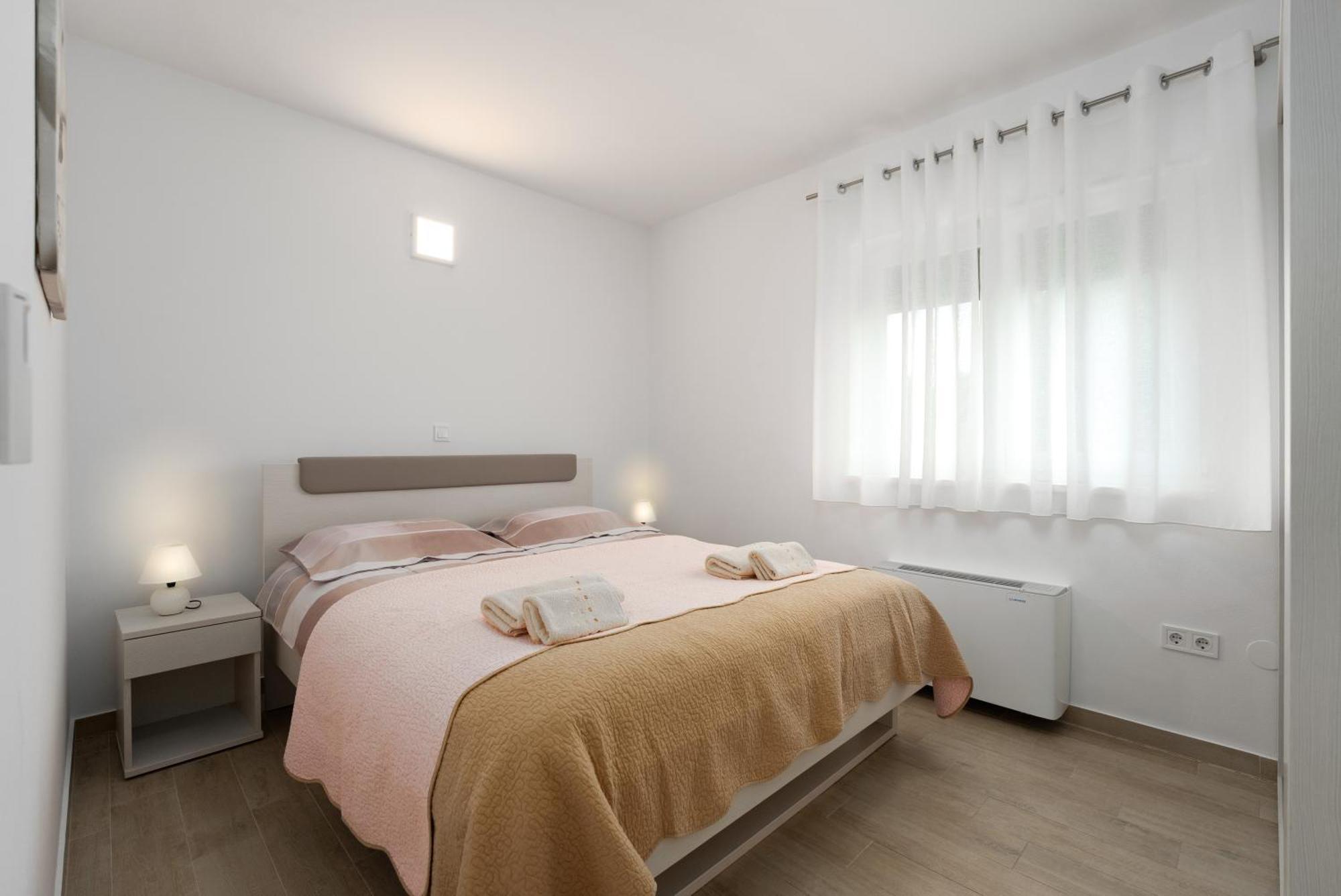 Dani'S Place Пореч Экстерьер фото