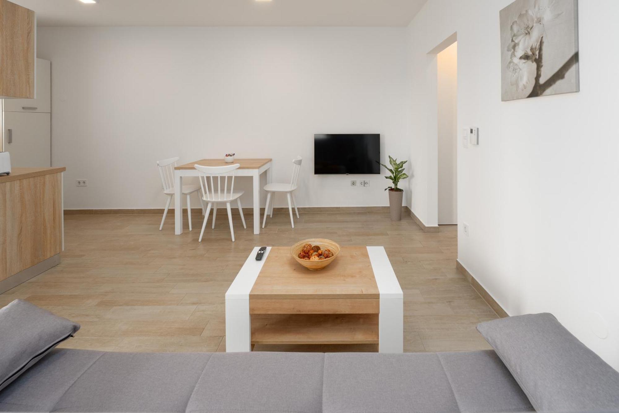Dani'S Place Пореч Экстерьер фото